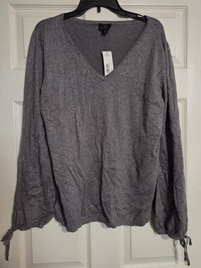 Worthington Silver-Gray V-Neck Sweater